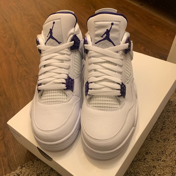 Retro 4’s METALLIC PURPLE Size 8 2020!! - Picture 1 of 10